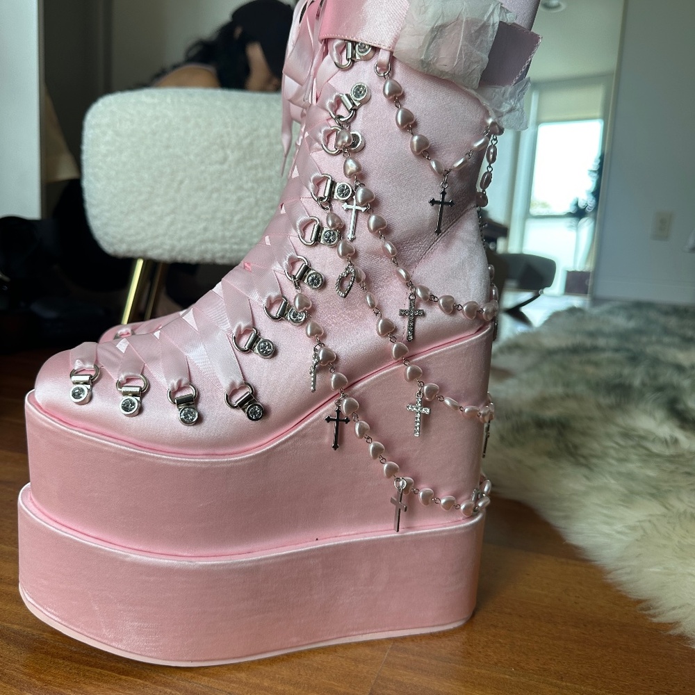 Sugar Thrillz Holy Revelation Traitor Boots – Bold, Comfy, & Trendy Statement Fo